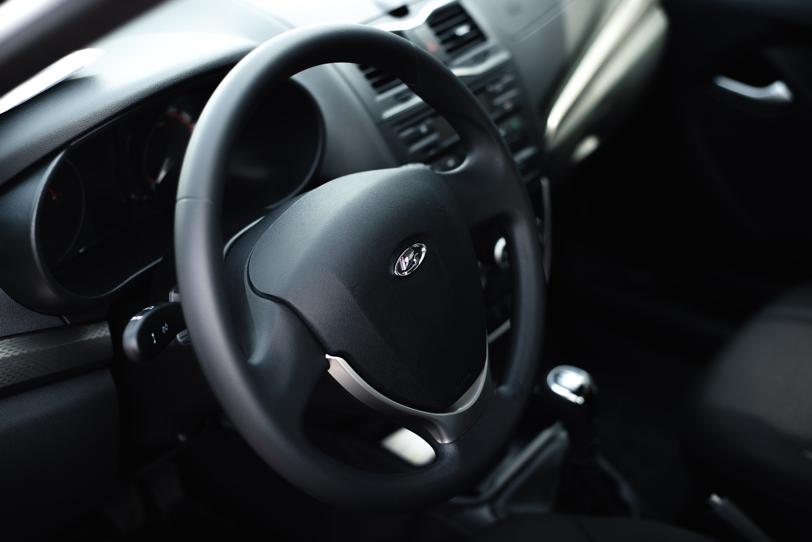В Шахтах прошла презентация NEW LADA Granta
